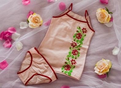 Комплект белья бордовые розы