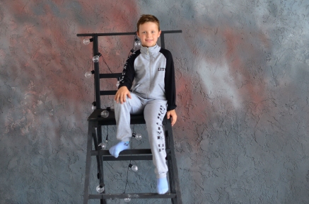 Спортивный костюм NEVER GIVE UP, серый