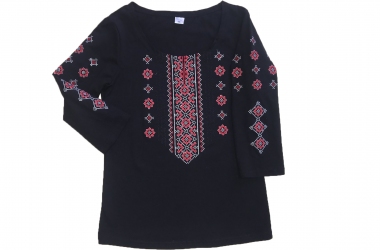 Футболка вишита- Орнамент червоний